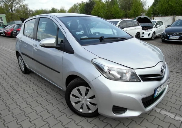 Toyota Yaris cena 22900 przebieg: 165000, rok produkcji 2012 z Sosnowiec małe 436